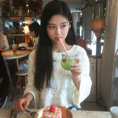 我那热辣滚烫的婚姻刚离婚，五个女神未婚妻倒追我